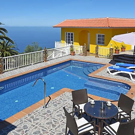 La Hoya Holiday home *